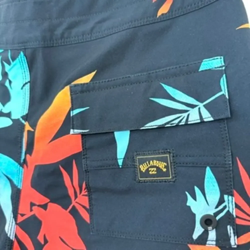 Billabong Sundays Pro‎ Recycler Boardshorts 28 Tropical Print Surf Beachwear
